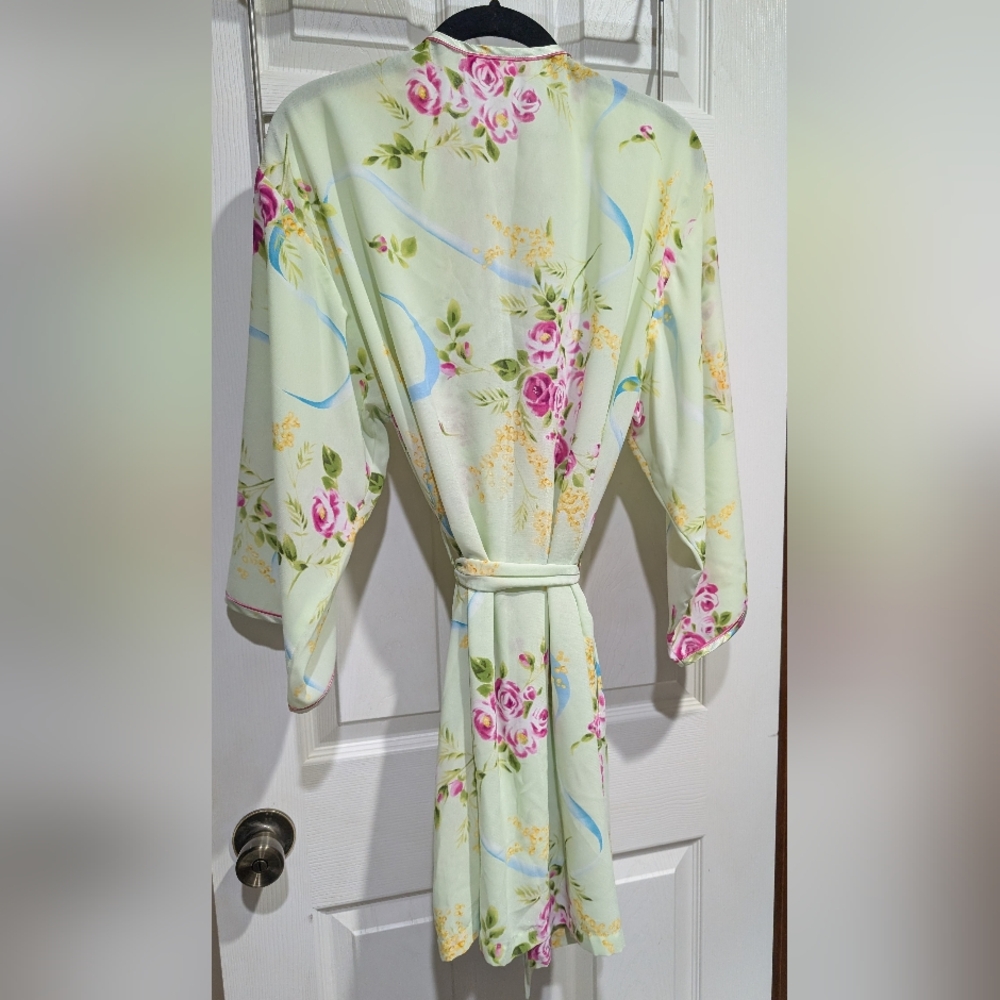 Oscar De La Renta Floral Kimono Robe - Picture 3 of 10